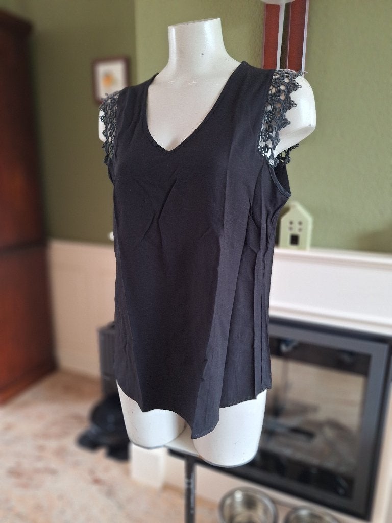 Batida zwarte top met kanten mouwtjes mt 4 42, Verzenden, Zwart, Maat 42/44 (L), Zonder mouw
