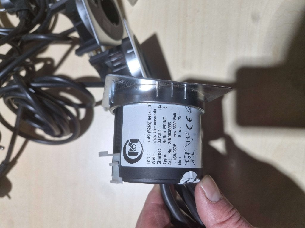 AH Meyer 4x inbouw powerdock / 15x metalen bladdoorvoer, Info@ah-meyer.de, Ophalen of Verzenden, Zo goed als nieuw, Fermke 8 32694 Dörentrup
