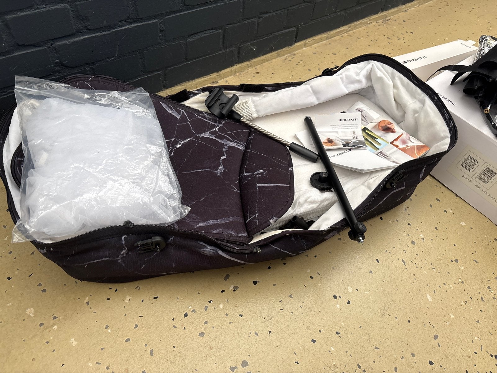 Dubatti One Kinderwagen - Black marble- keurige staat, Gebruikt, Met reiswieg, Ophalen, Kinderwagen