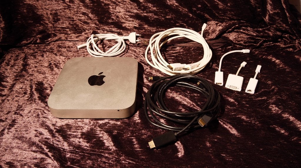 Mac Mini (Intel Core Duo 1.66GHz 2GB) with assorted cables, Computers en Software, Gebruikt, Minder dan 4 GB, HDD, Minder dan 2 Ghz