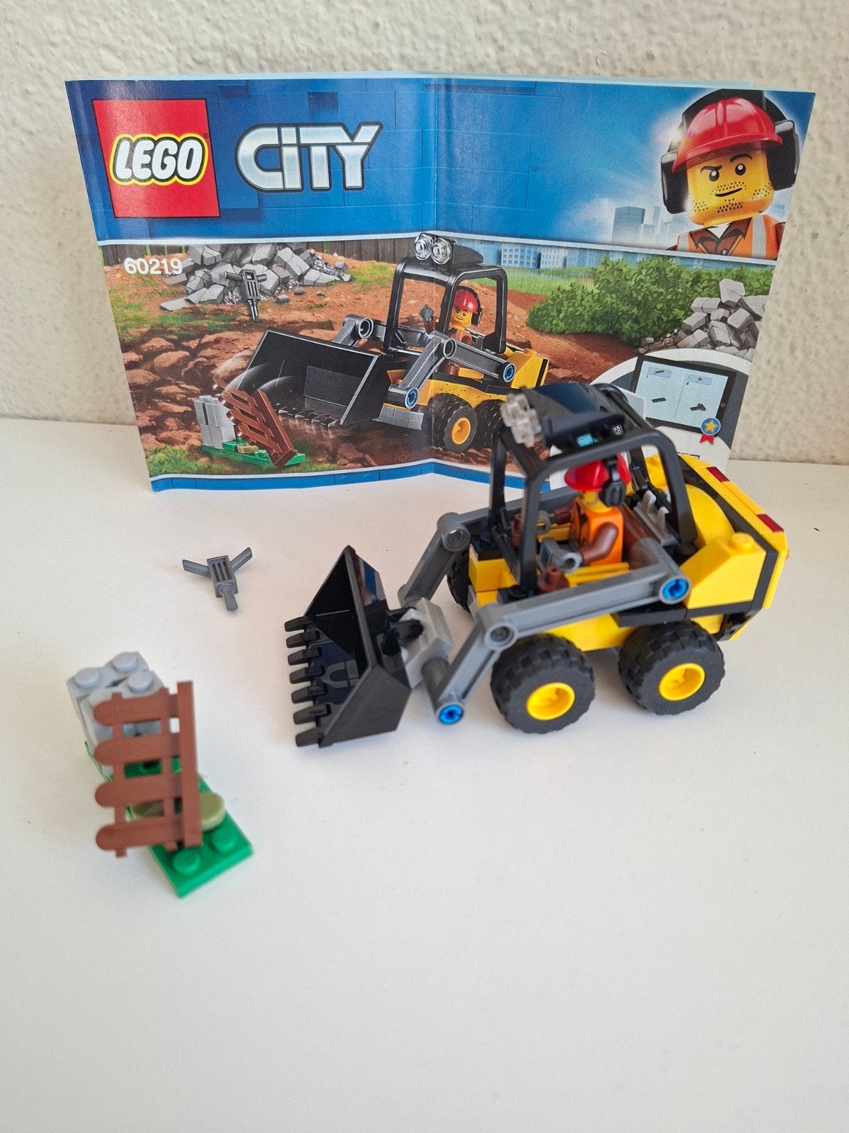 LEGO City 60219 Bouwvoertuig met Werkman, Ophalen of Verzenden, Zo goed als nieuw