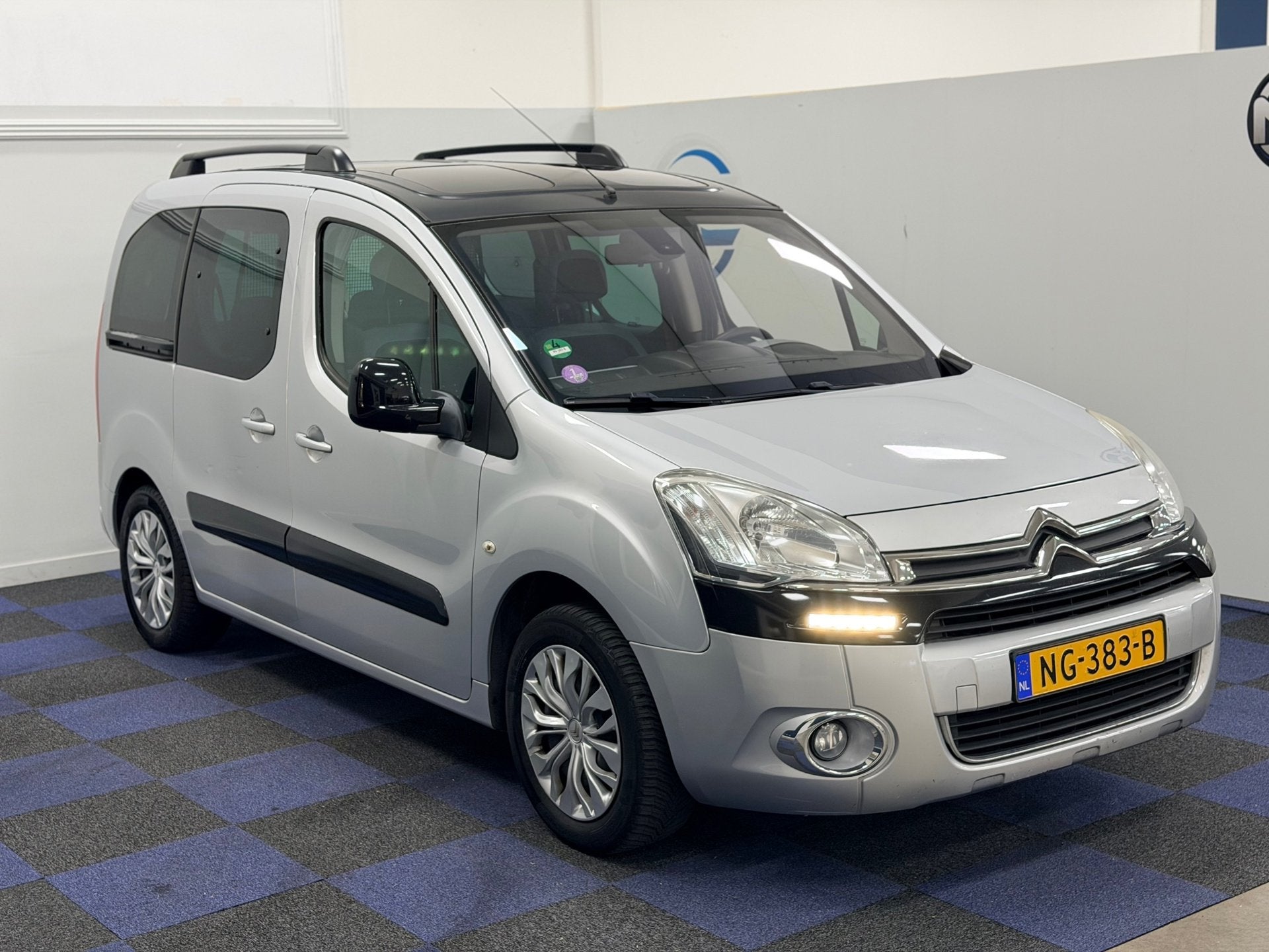 Citroen Berlingo 1.6 VTi XTR / PANORAMADAK / MULTIEZITTER /, Voorwielaandrijving, Gebruikt, 1295 kg, 4 cilinders
