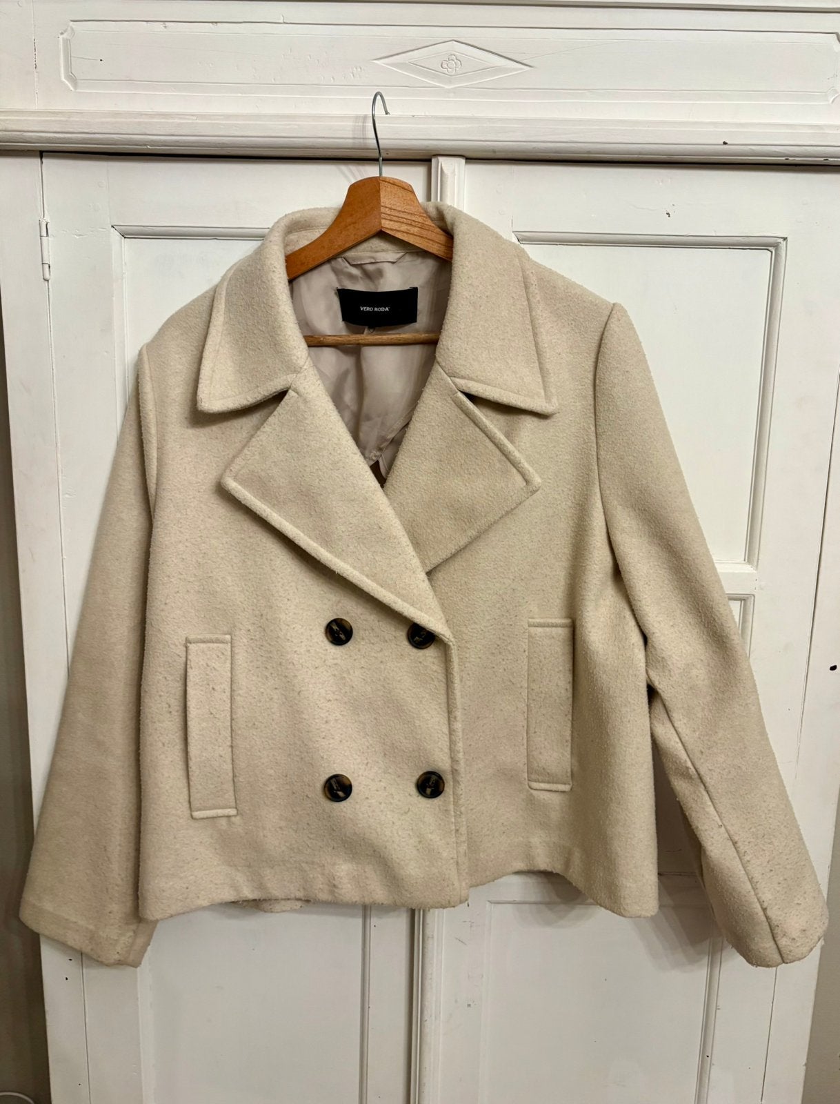 Winter mantel dames kort créme maat L van Vero Moda, Beige, Maat 42/44 (L), Ophalen of Verzenden, Jasje