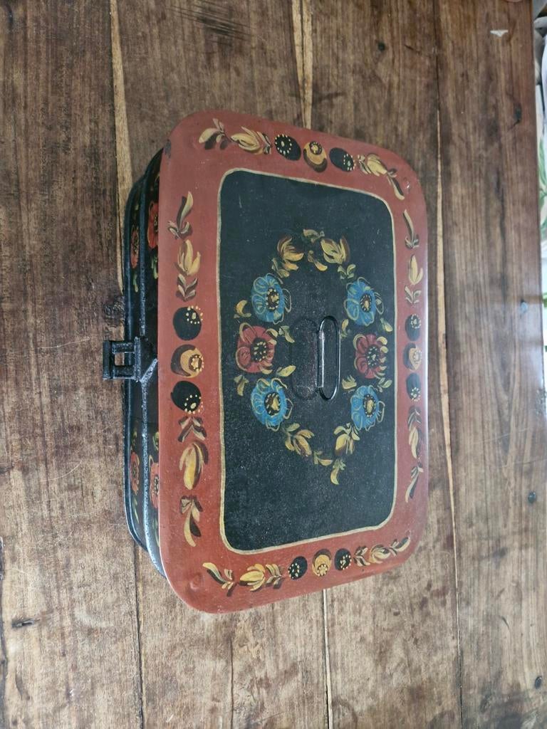 Antieke Hindelooper metalen kist, Ophalen of Verzenden