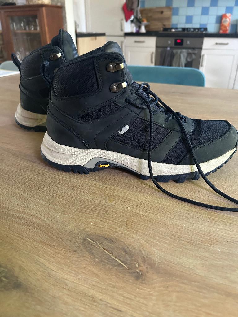 Wandel berg schoenen maat 41, Kleding | Heren, Schoenen, Blauw, Ophalen of Verzenden, Gedragen, Human Nature