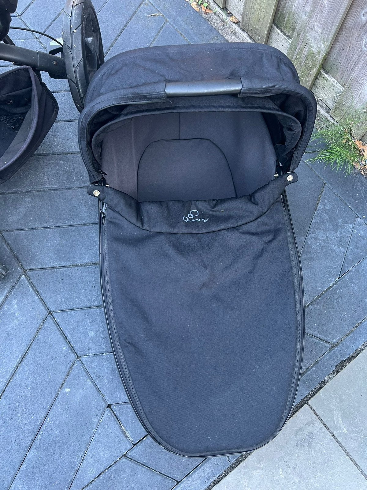 Quinny moodd combiwagen met reiswieg, Kinderen en Baby's, Ophalen, Zo goed als nieuw, Quinny
