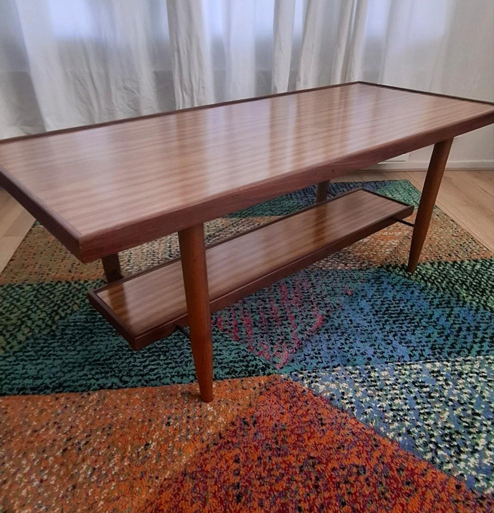 Vintage design teak houten salontafel izgs met lectuurbak, Ophalen, Gebruikt, 100 tot 150 cm, Vintage