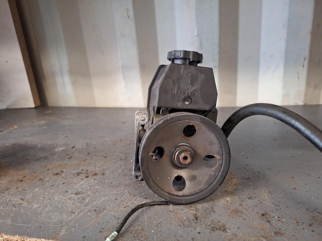 Stuurpomp Mercedes W202 C-klasse M111.920, Ophalen, Gebruikt, Mercedes-Benz, W202