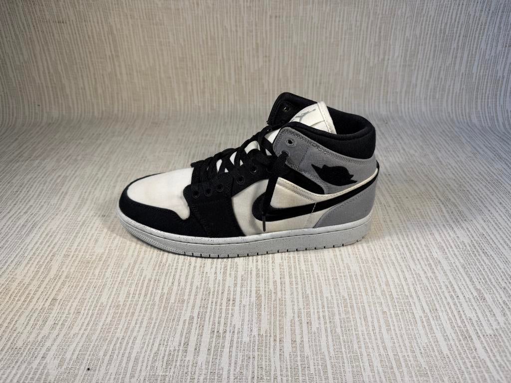 Air Jordan 1 Mid SE Wmns "Canvas", Overige kleuren, Ophalen of Verzenden, Sneakers of Gympen, Zo goed als nieuw