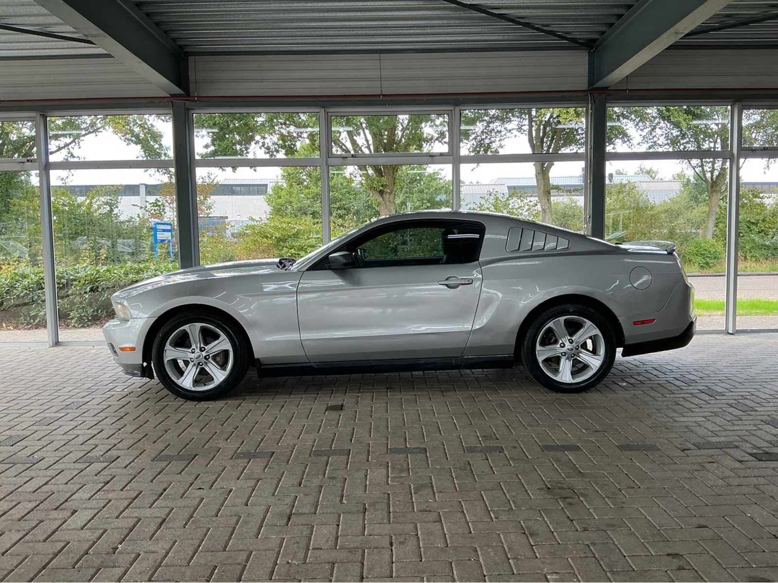 Ford Mustang Coupé | 4.0 V6 210 pk | 2010 | Youngtimer | Br, Auto's, Automaat, Gebruikt, Cabriolet, Bedrijf