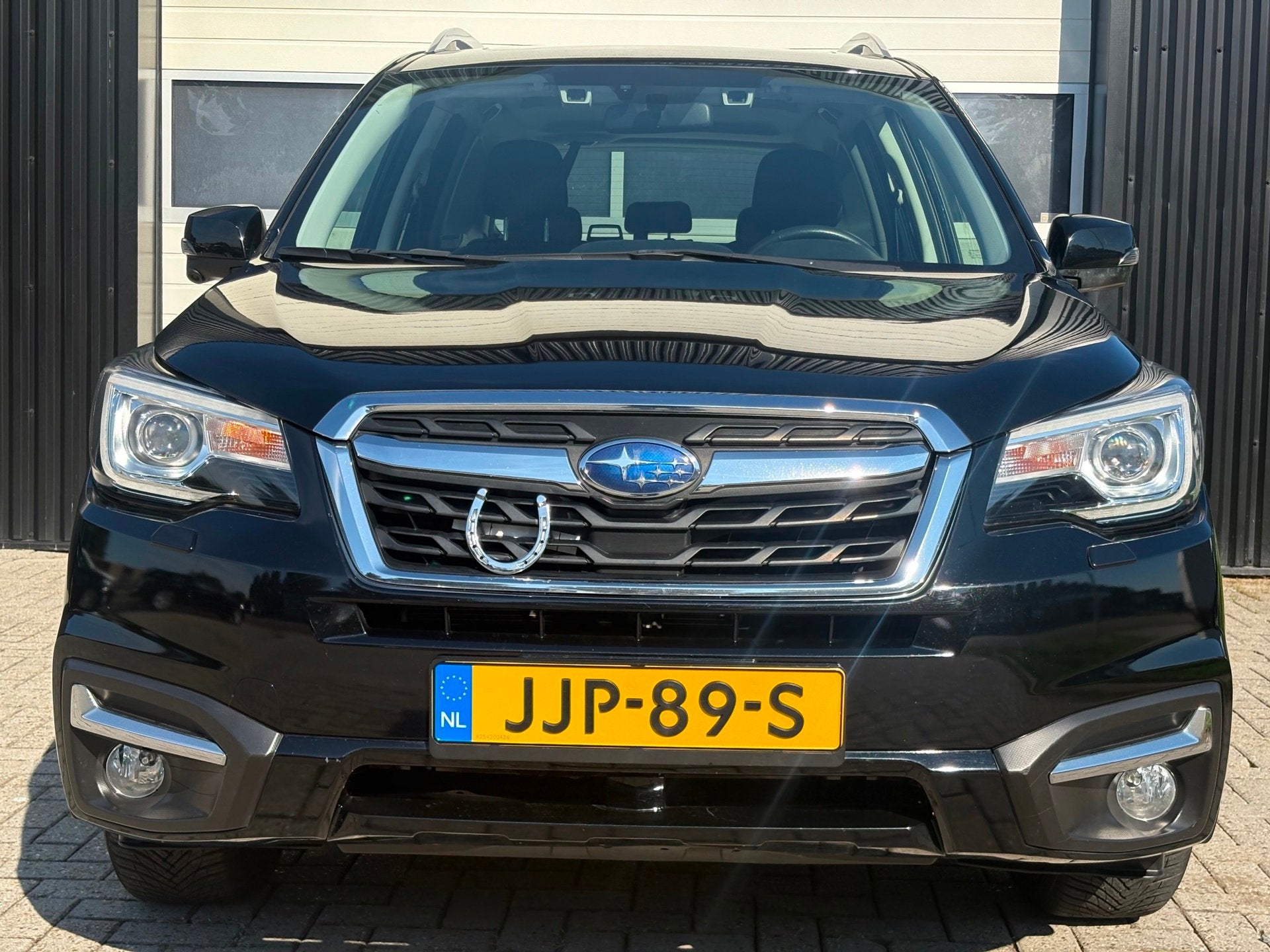 Subaru FORESTER 2.0 Premium, Automaat, Dealer onderhouden, 4 cilinders, Zwart
