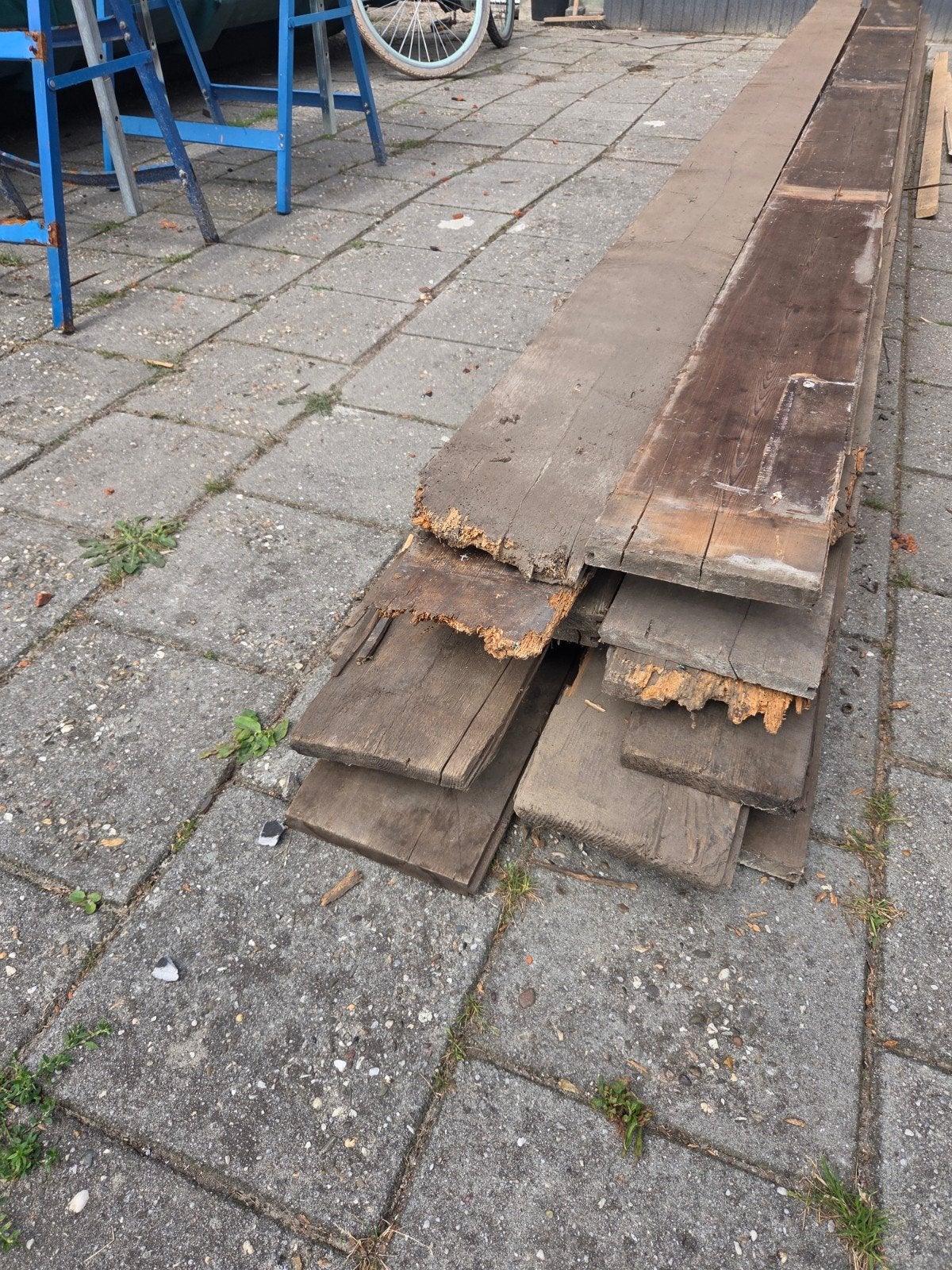 GRATIS brandhout vuren en wat eiken, Minder dan 3 m³, Ophalen