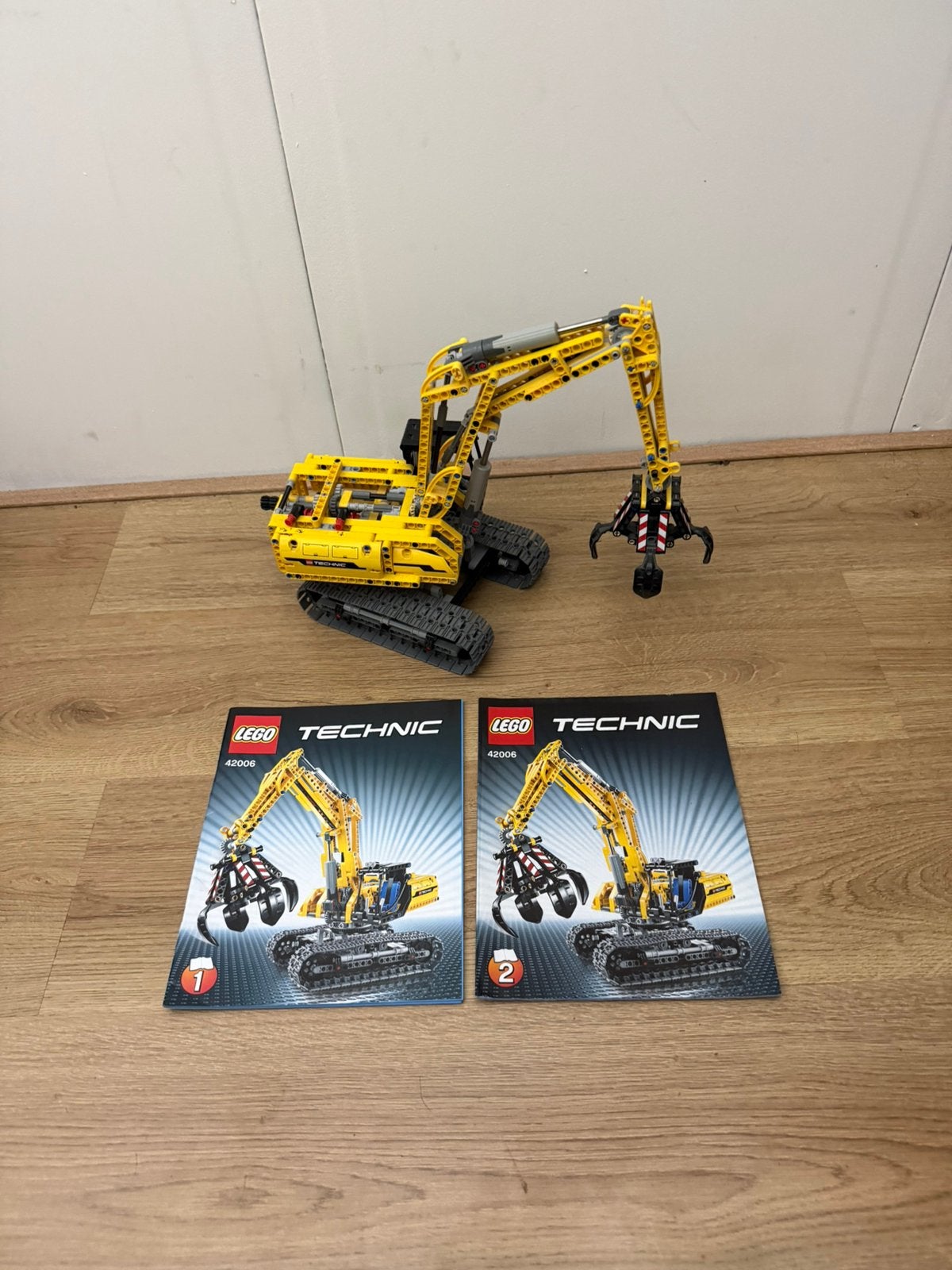 lego technic 42006 excavator, Kinderen en Baby's, Speelgoed | Duplo en Lego, Ophalen, Zo goed als nieuw