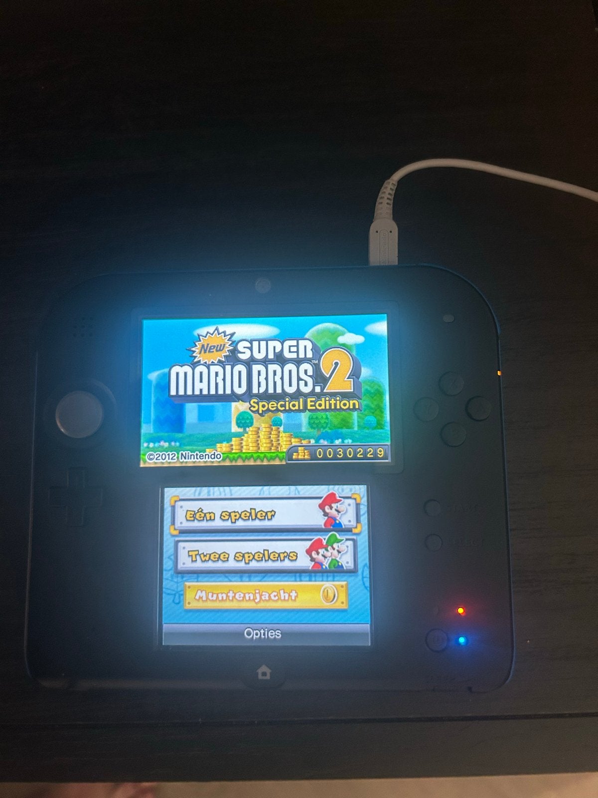 New Super Mario Bros. 2 Special Edition (Nintendo 2DS), Spelcomputers en Games, 2 spelers, Ophalen of Verzenden, Zo goed als nieuw