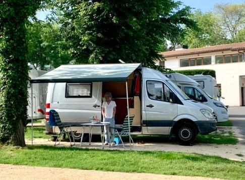 Mercedes Sprinter Camper - zelfbouw, Caravans en Kamperen, Campers, Tot en met 2, Particulier, 4 tot 5 meter, Achteruitrijcamera