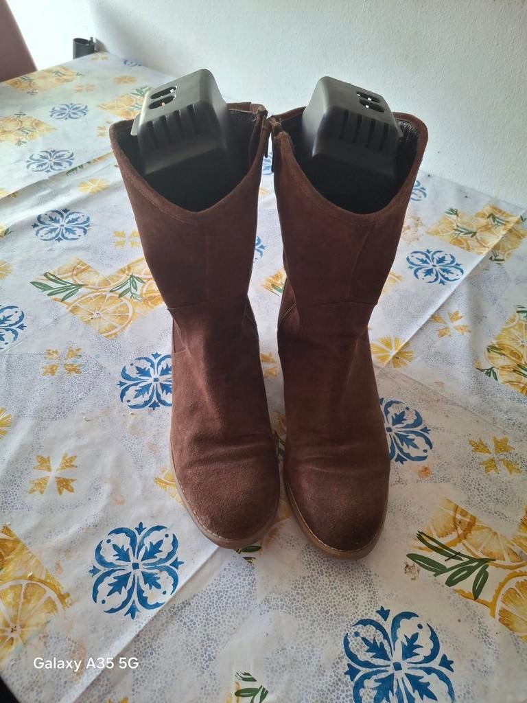 Zo goed als nieuwe J J Footwear laarzen maat 44, Kleding | Dames, Schoenen, Hoge laarzen, Bruin, Ophalen of Verzenden, Zo goed als nieuw