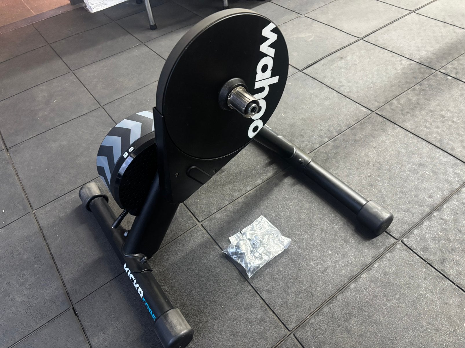 Wahoo Kickr Core HG Body compleet met bussen en lader, Overige materialen, Overige typen, Ophalen of Verzenden, Zo goed als nieuw