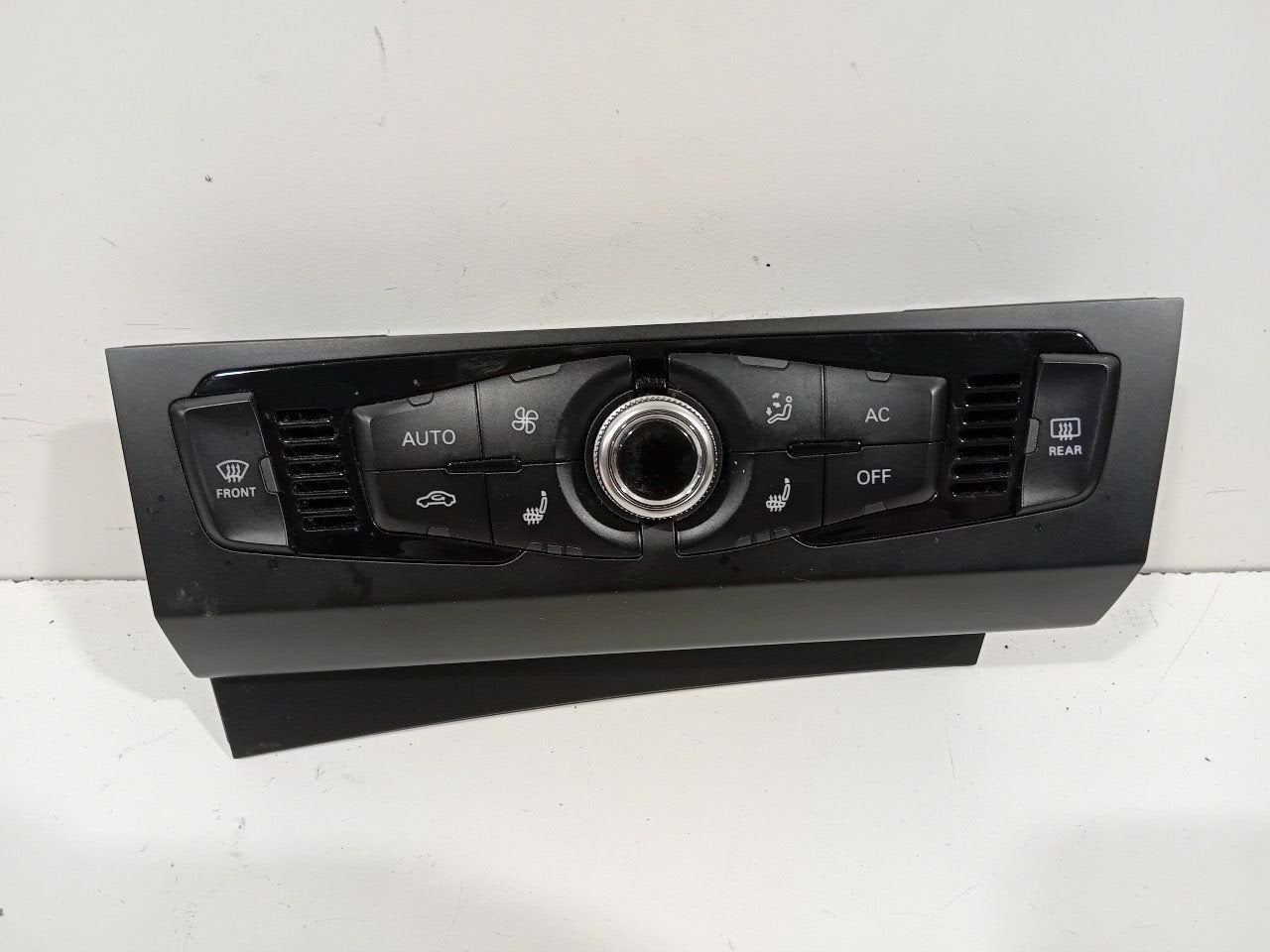 Bedieningspaneel kachel Audi A4, Auto-onderdelen, Onderdelen@venauto.nl, Van der Ven Autorecycling B.V., Gebruikt, Ettenseweg 76, 4706 PB Roosendaal, The Netherlands