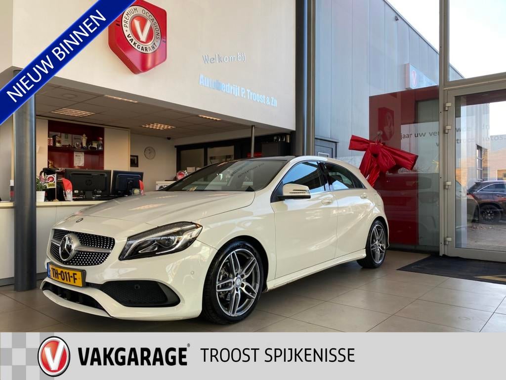 Mercedes-Benz A-Klasse 180 Business Solution AMGAutomaat,Pan, 12 maanden, Gebruikt, 4 cilinders, 1595 cc