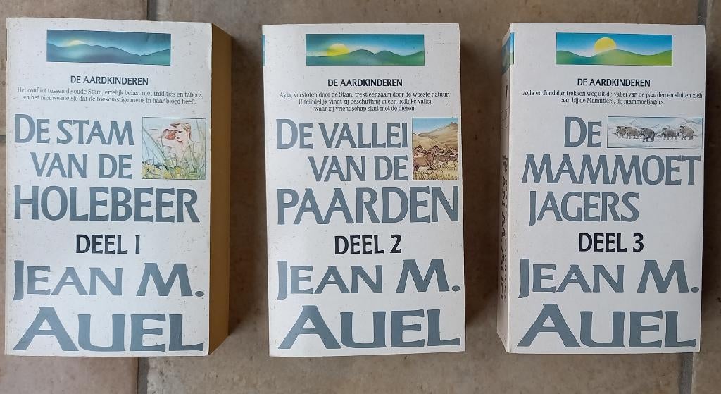 3-delige boekenserie de aardkinderen, Boeken, Ophalen of Verzenden, Gelezen, Overige