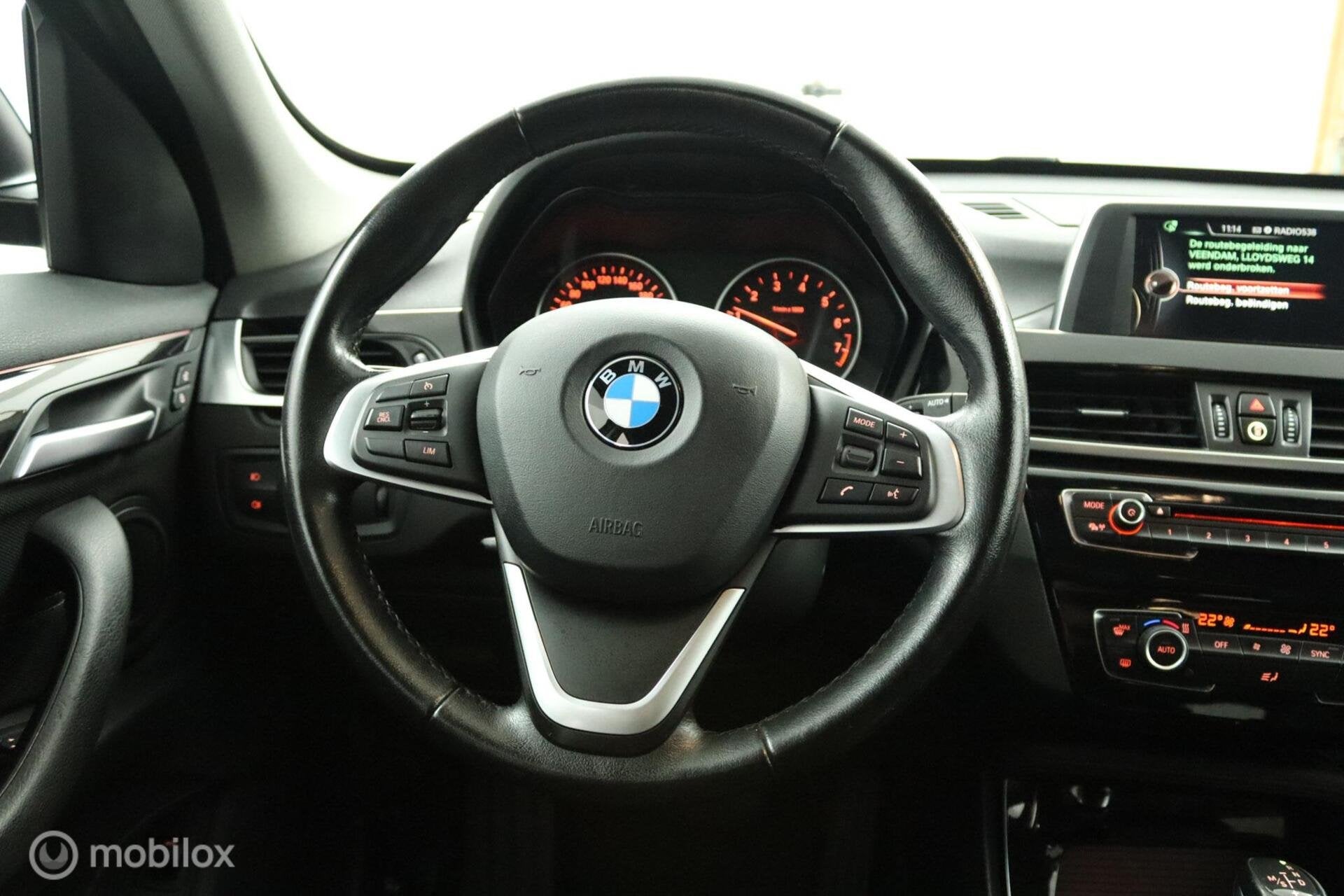 Foto 15 van BMW X1 sDrive18i Exe CARPLAY TREKHAAK AIRCO NAVI CRUISE