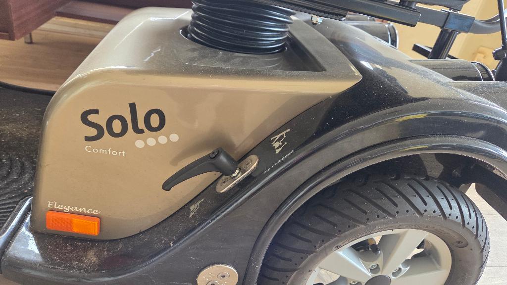 Scootmobiel Mango Solo 4 Elegance, Diversen, Brommobielen en Scootmobielen, Ophalen, Zo goed als nieuw, 16 km/u of meer, Mango
