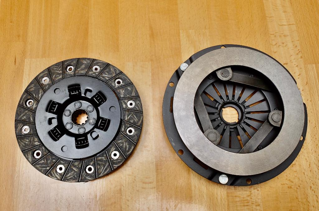 ⚙️ gereviseerde koppeling voor 2T Trabant, Ophalen of Verzenden, Gereviseerd, Oldtimer onderdelen