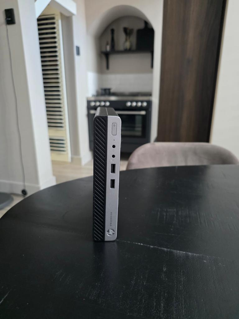 hp mini G4/ i3 8100 4 core/ddr4/128gb SSD NVMe/windows 11, Computers en Software, Desktop Pc's, Virtual Reality, Zo goed als nieuw