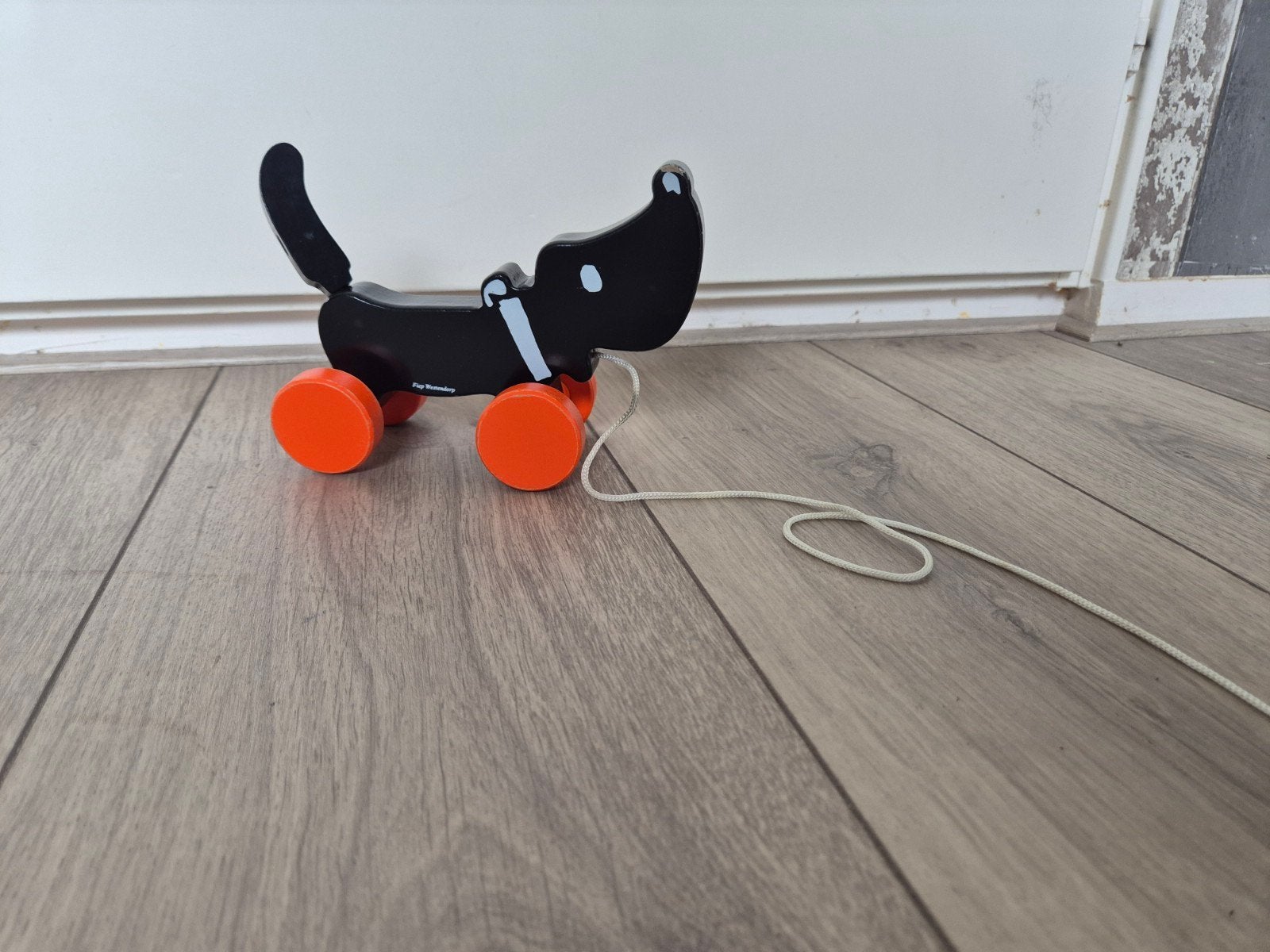 Houten trekdier hondje - takkie hema, Ophalen of Verzenden, Gebruikt, Duw- of Trekspeelgoed