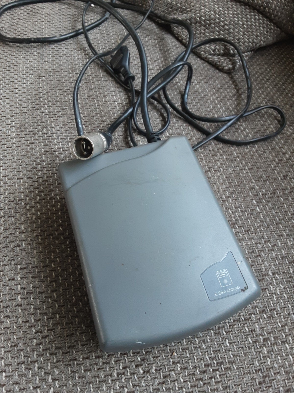 E-bike oplader met 3-pins XLR-connector, Gebruikt