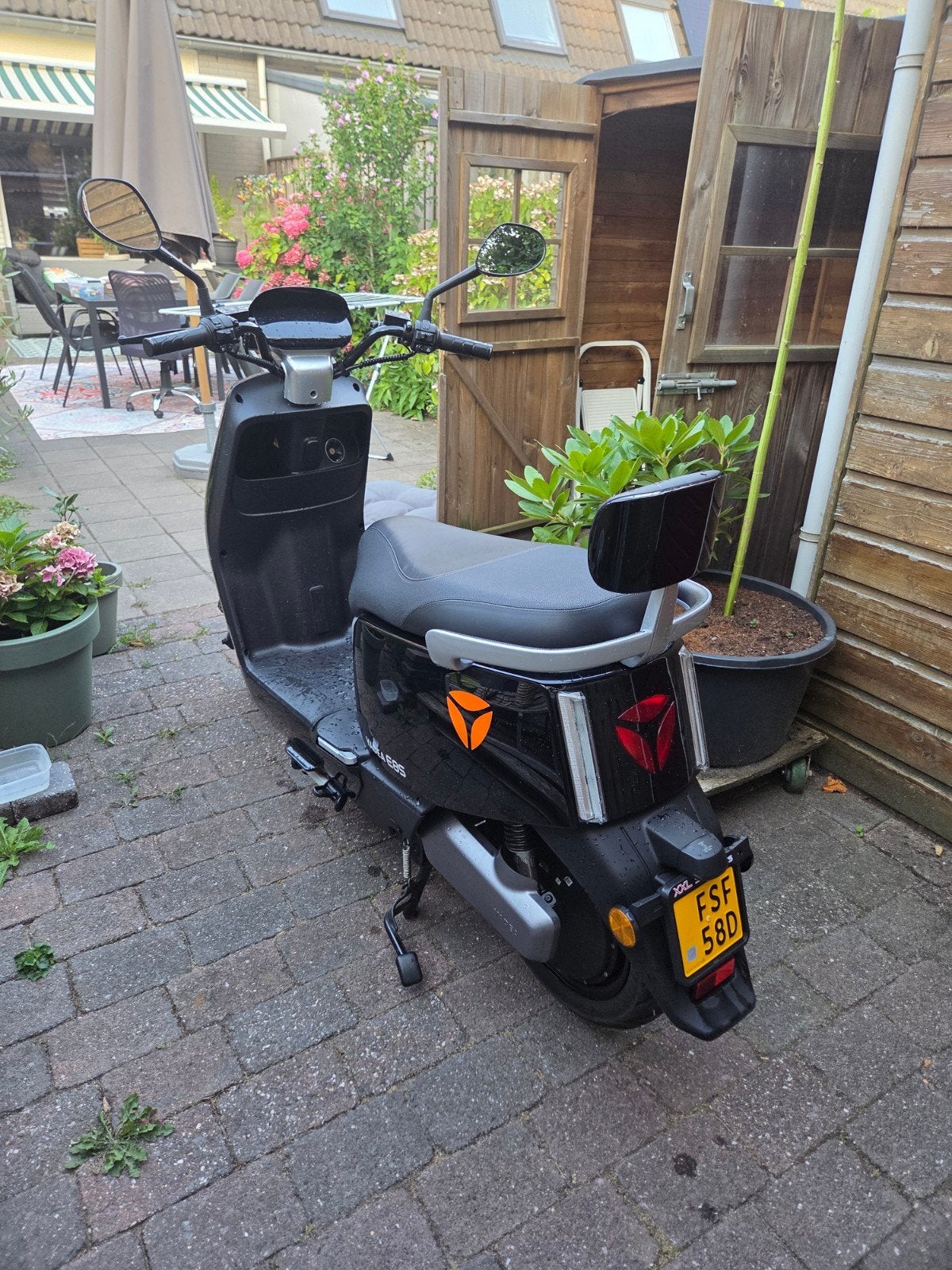 Yadea E8S | NIEUWE ACCU | 3.575 km | Zeer netjes, Elektrisch, Zo goed als nieuw, Ophalen, Overige merken