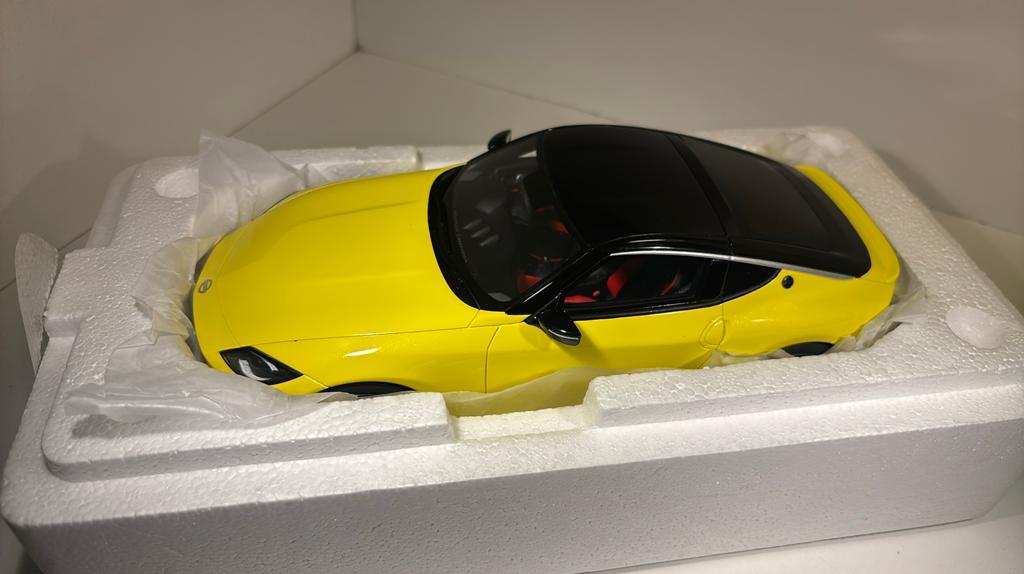Nissan fairlady z version st yellow kyosho 1.18, Hobby en Vrije tijd, Modelauto's | 1:18, Kyosho, Ophalen of Verzenden, A, A