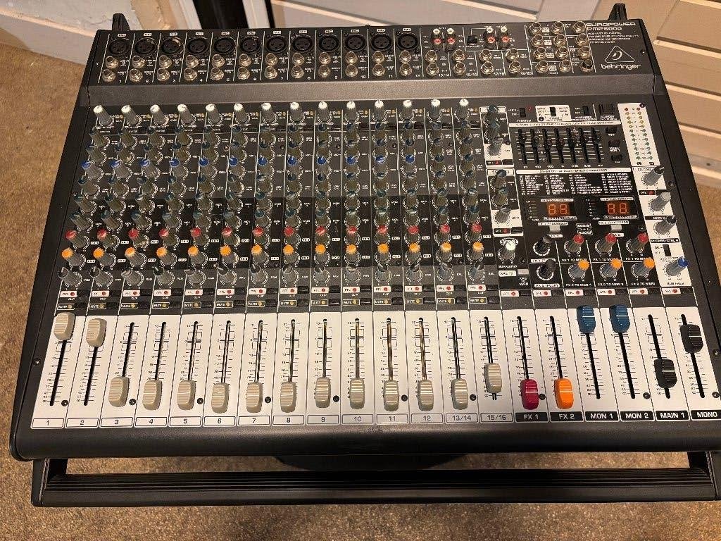 Complete PA-set: Behringer PMP6000 + DAP DRX-12 speakers, Muziek en Instrumenten, Ophalen, Gebruikt, 1000 watt of meer, P.A.