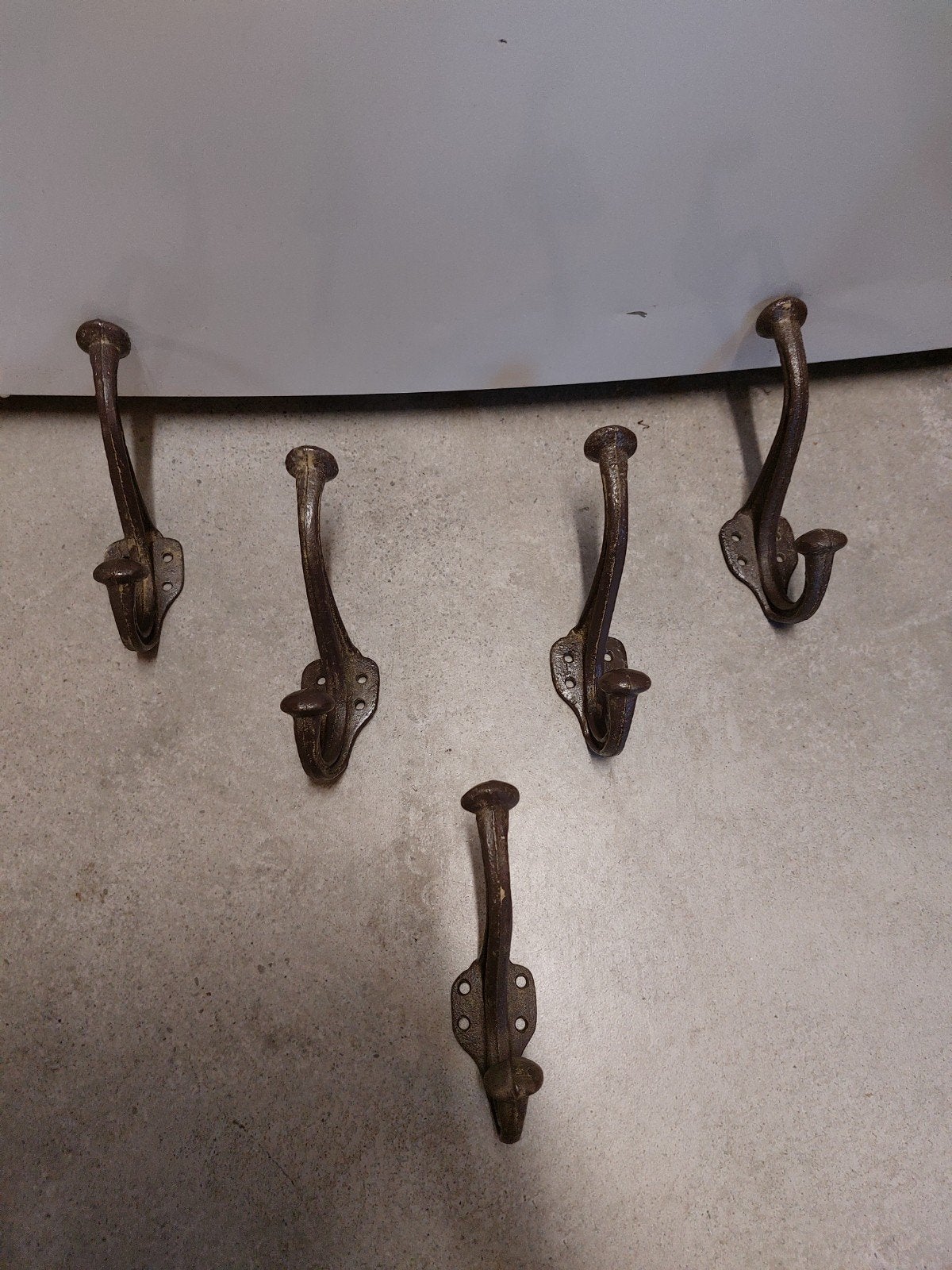 Vintage retro 5x gietijzeren jashaken hoedhaak, Huis en Inrichting, Gebruikt, Wandhaken, Ophalen of Verzenden, Minder dan 100 cm