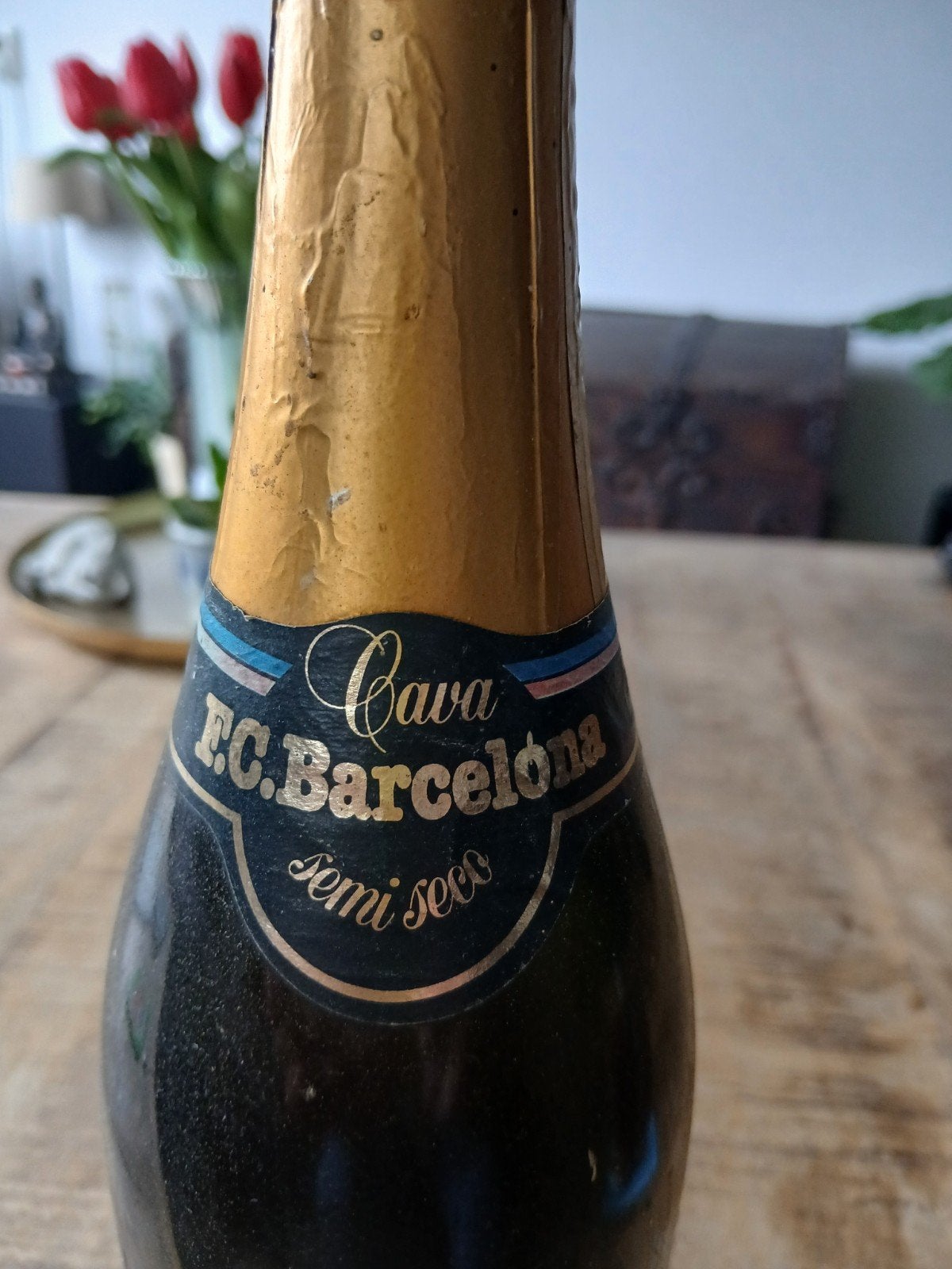 Zeldzame 40 jaar oude Cava F.C. Barcelona Semi Seco, Ophalen, Gebruikt