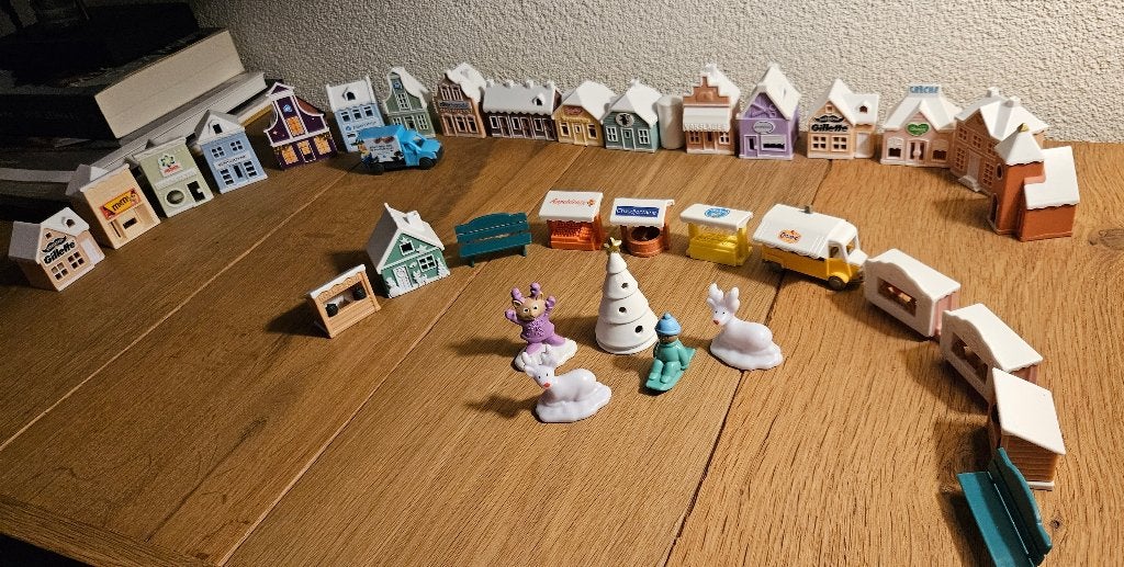 Albert Heijn, 34 winter huisjes & kraampjes & figuren nieuw!, Albert Heijn, Ophalen of Verzenden
