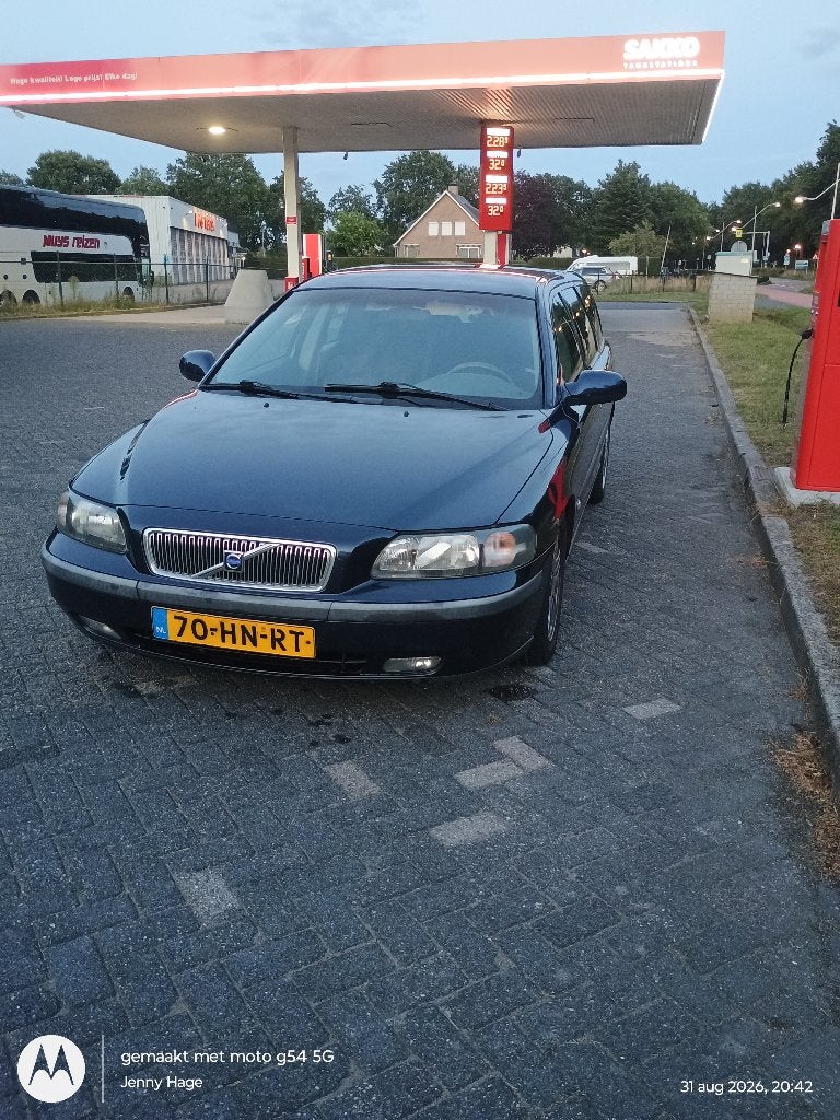 Volvo V70 2.4 140PK 2001 Blauw / OPKNAPPER / ONDERDELEN, Auto's, Voorwielaandrijving, Stof, 1800 kg, Blauw