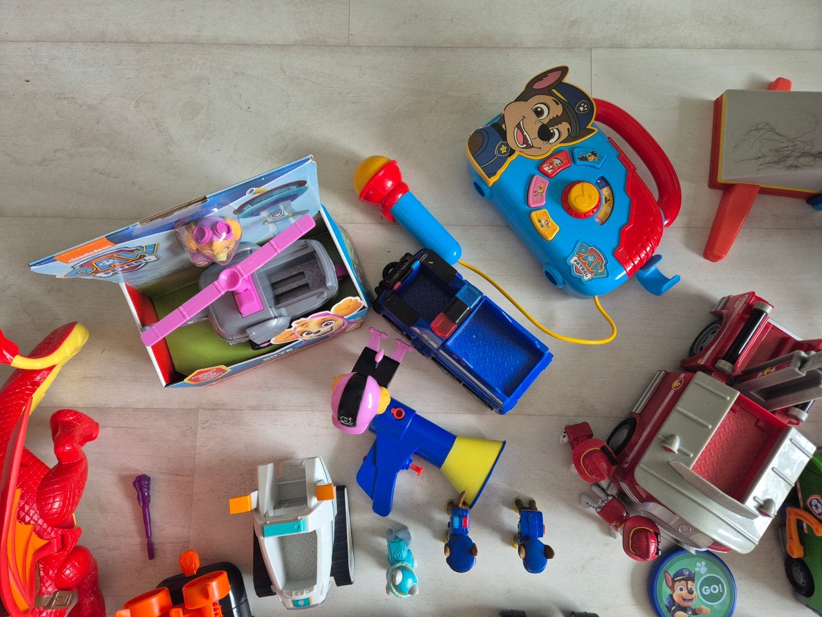 Grote Paw Patrol speelgoedcollectie met uitkijktoren, Ophalen of Verzenden, Jongen of Meisje