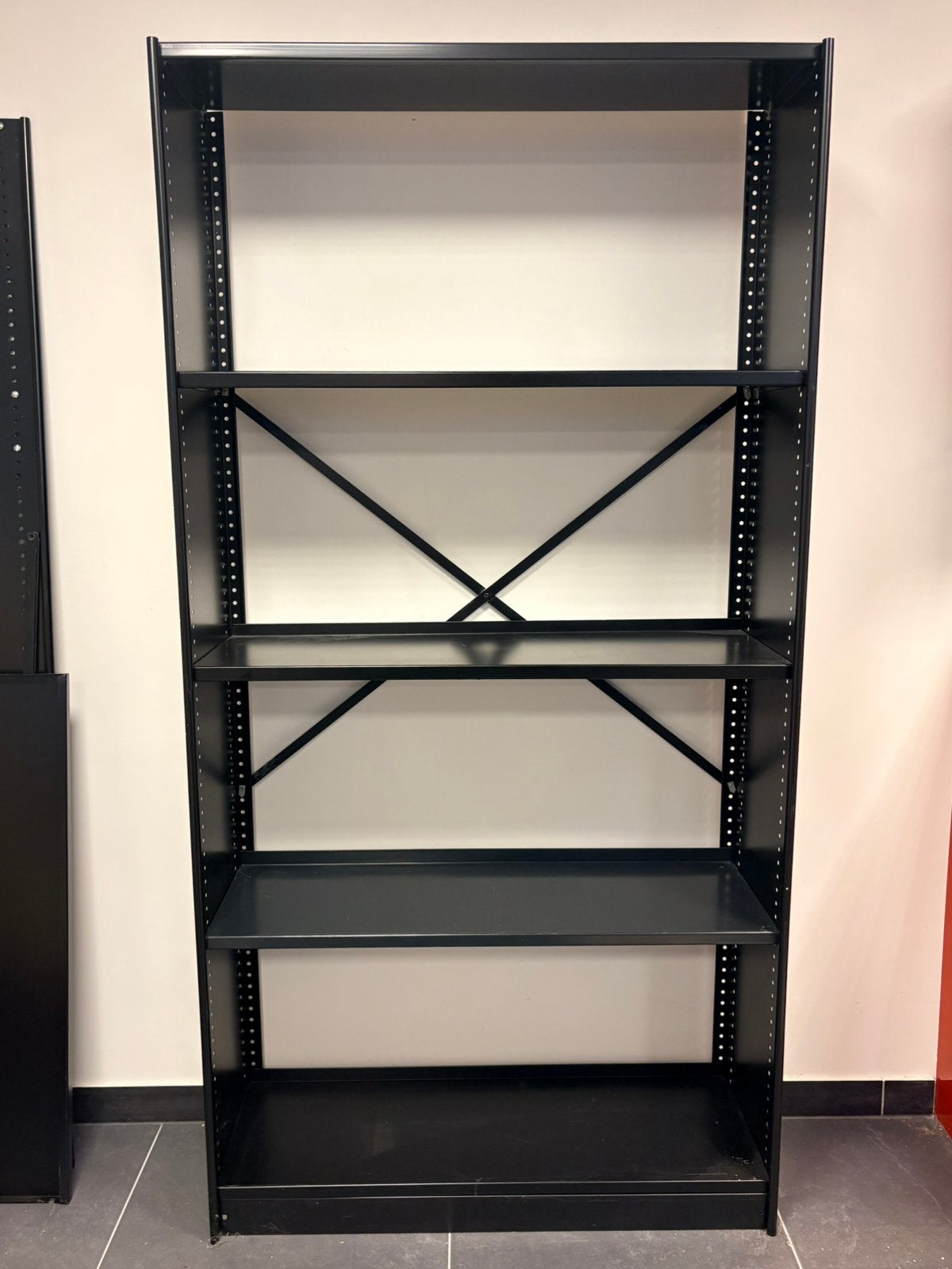 Ahrend metalen stellingkasten (zwart), Ophalen, Gebruikt