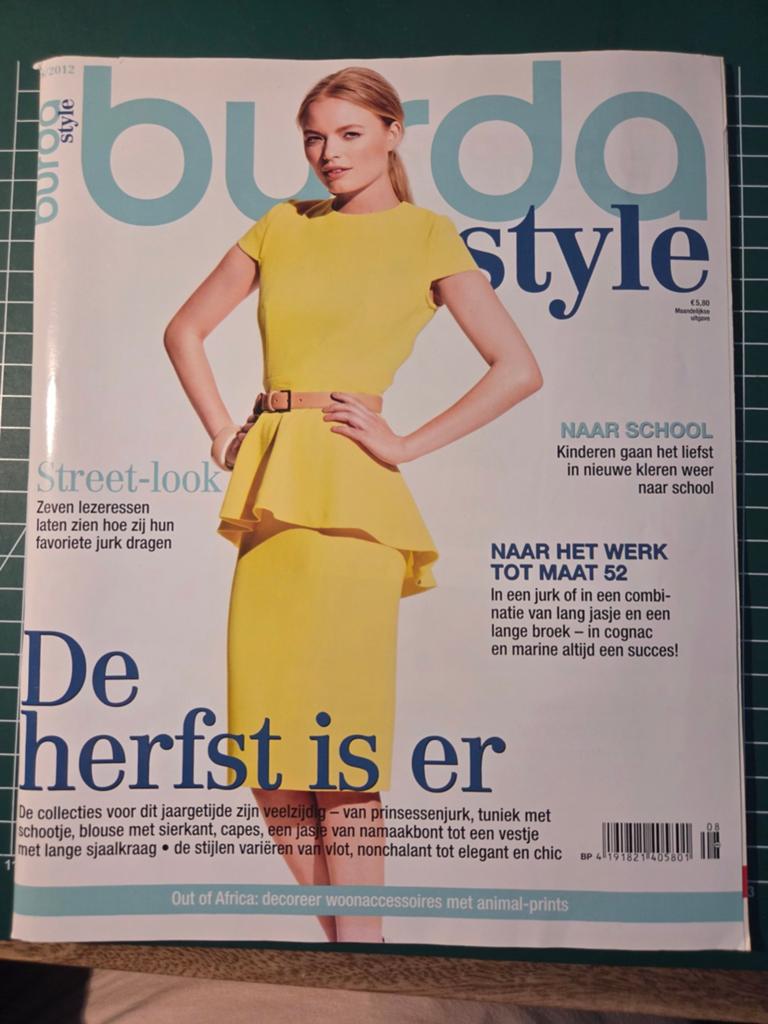 Burda Style magazine 8/2012 - compleet en ongebruikt, Ophalen of Verzenden