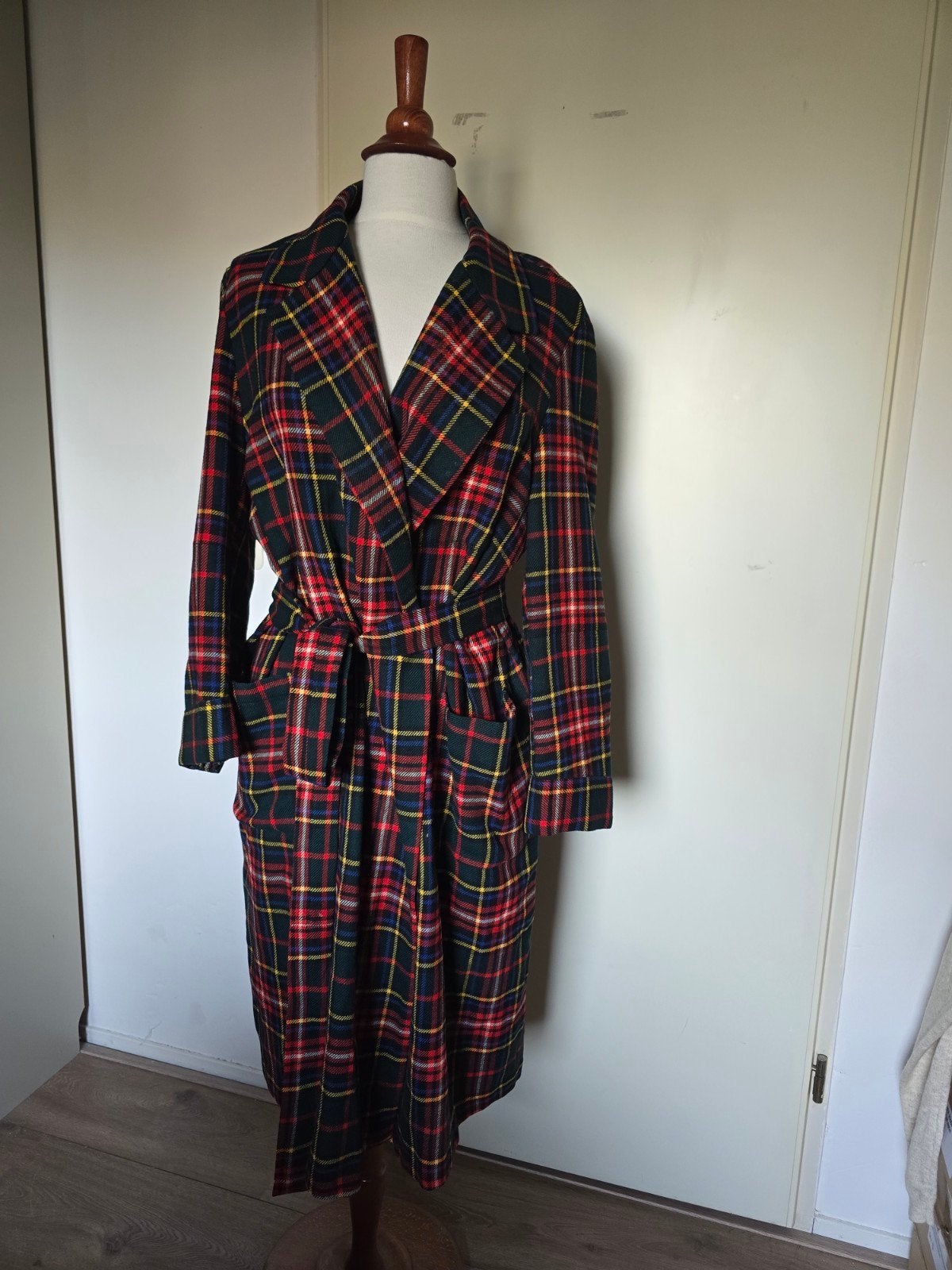 vintage Unisex Heren kamerjas luxe dames wollen buitenjas 42, Kleding | Dames, Britisch, Ophalen of Verzenden, Zo goed als nieuw