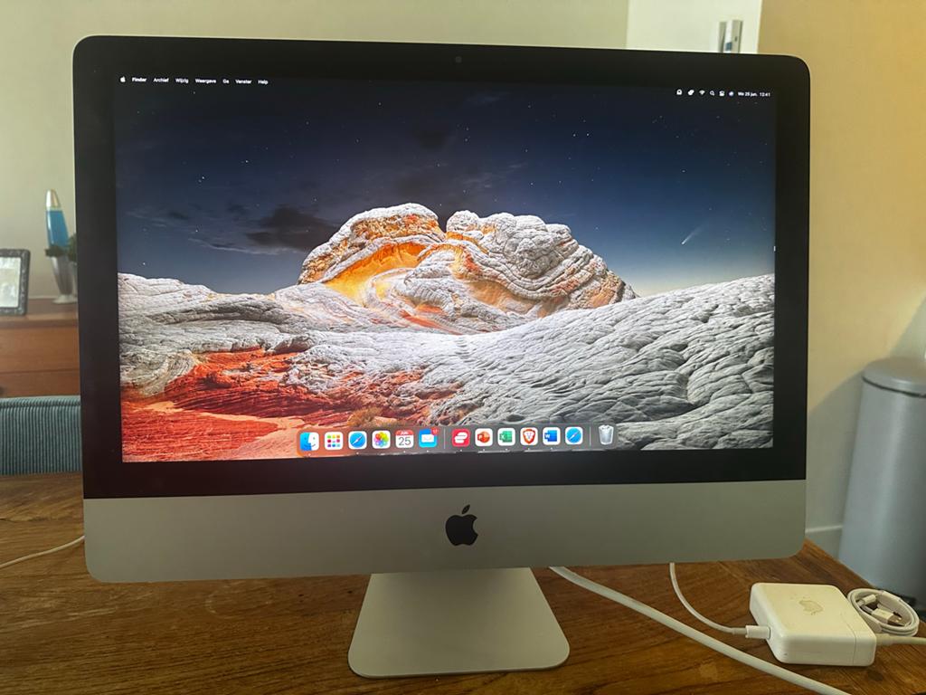 Apple iMac All-in-One Desktop - Goede Staat, Computers en Software, Apple Desktops, Gebruikt, iMac, HDD, 2 tot 3 Ghz, 8 GB, Ophalen