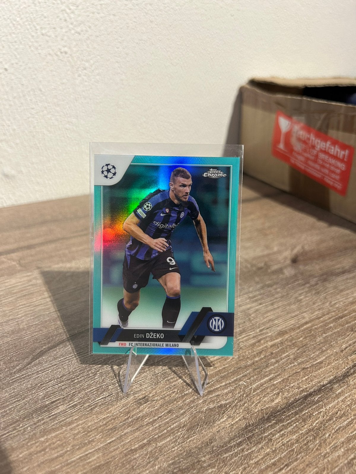 Edin Dzeko 2022-23 Topps Chrome UCL #192 /199 Aqua, Ophalen of Verzenden, Zo goed als nieuw, Plaatje