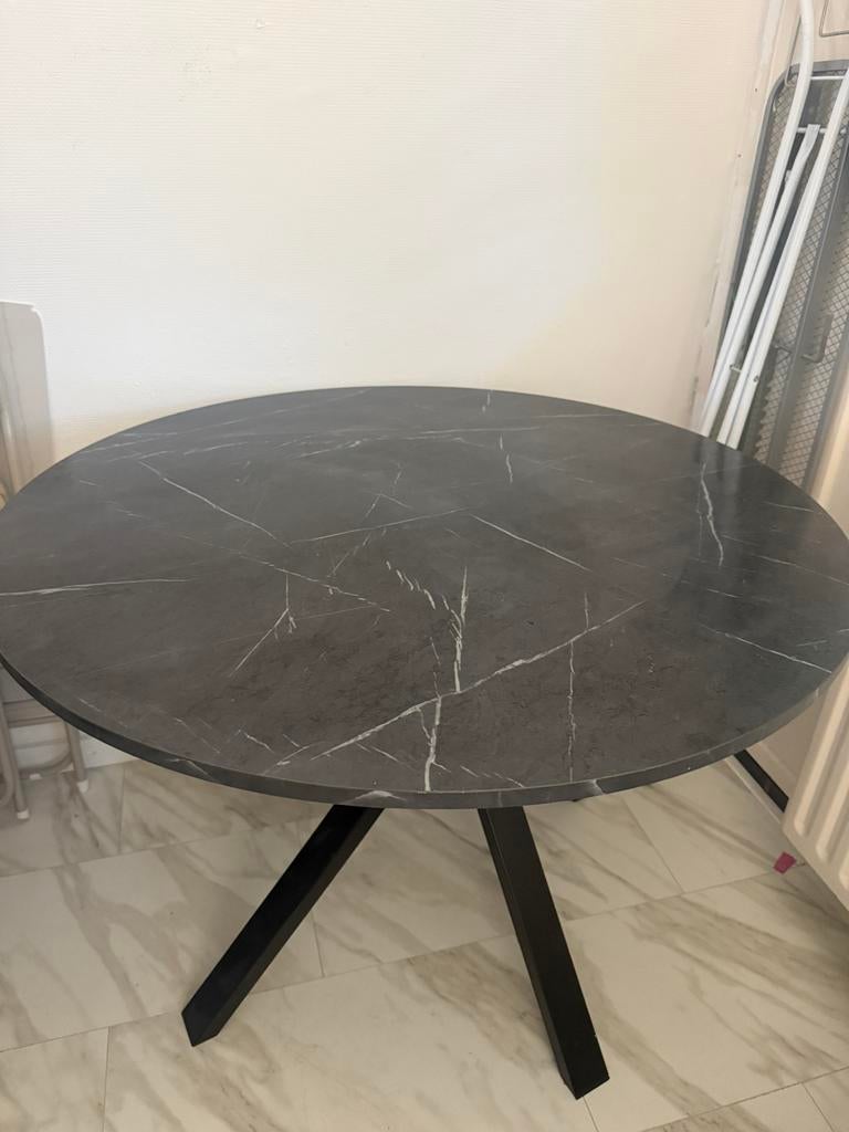 Ikea eettafel, Ophalen, Zo goed als nieuw, Rond, 50 tot 100 cm