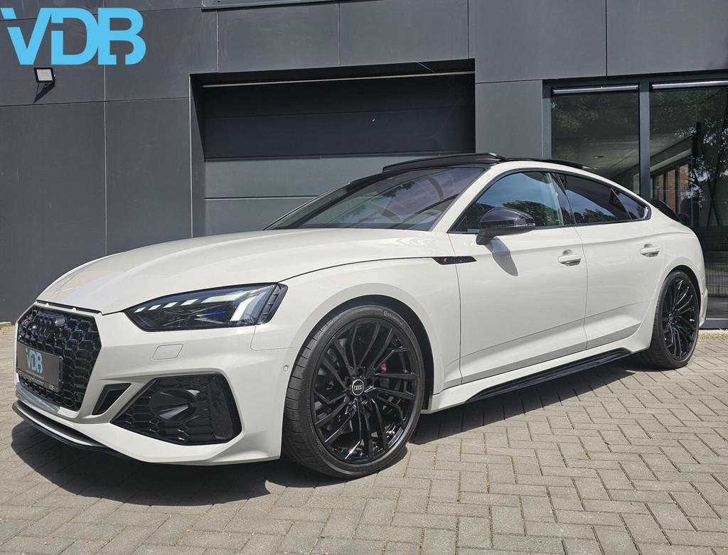 Audi RS5 Sportback 2.9 TFSI QUATTRO AUDI EXCLUSIVE KREIDE!, Auto's, Audi, Automaat, Zwart, Verwarming stoelen achter, RS5
