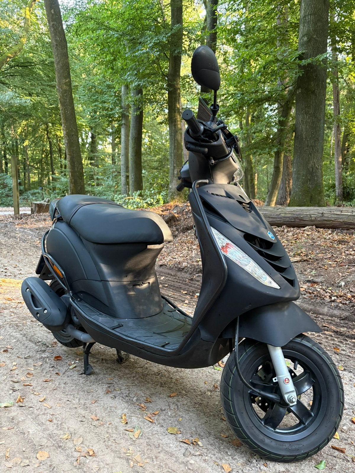 Piaggio Zip 2023 Mat Zwart | 7.725 km | Zeer netjes, Ophalen, Maximaal 45 km/u, Zip, Zo goed als nieuw