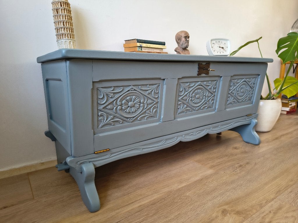 Vintage houten kist / tv-kast (19e eeuw), Ophalen of Verzenden, Zo goed als nieuw, Onbekend, Onbekend