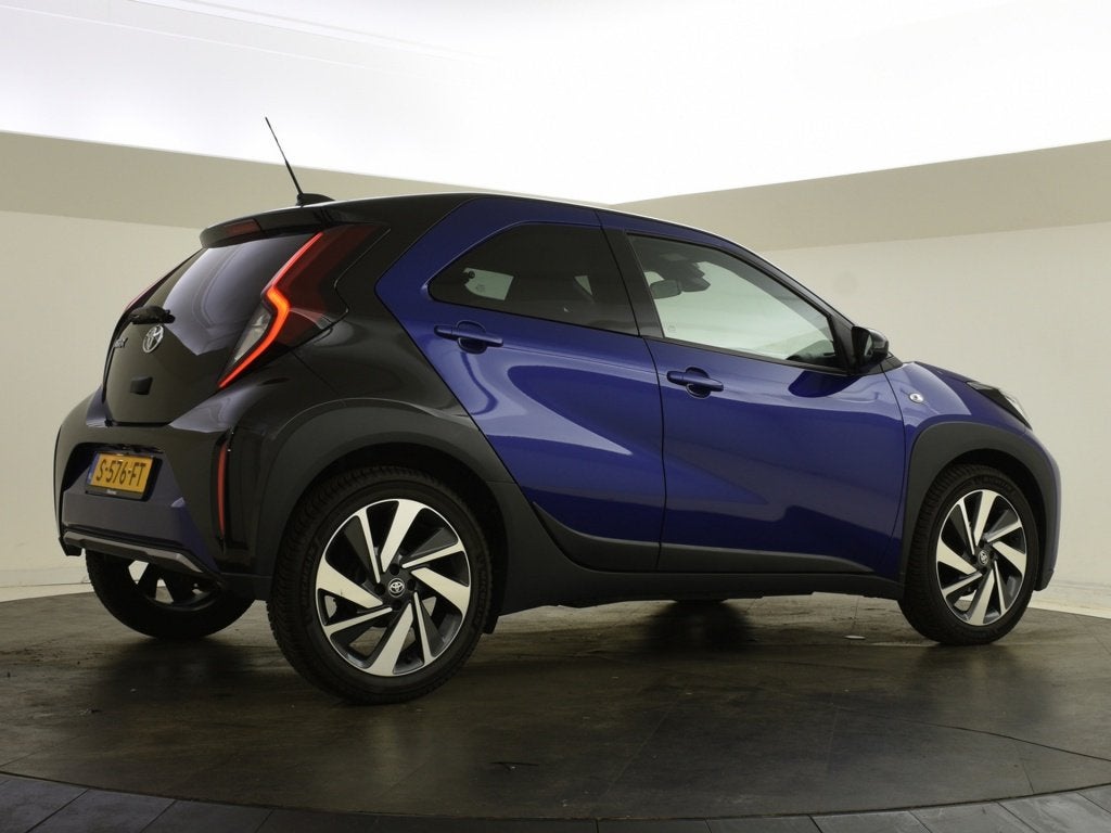 Toyota Aygo X 1.0 VVT-i | Bi-Tone | JBL | Adapt. cruise | Cl, Auto's, Toyota, Start-stop-systeem, Gebruikt, Origineel Nederlands