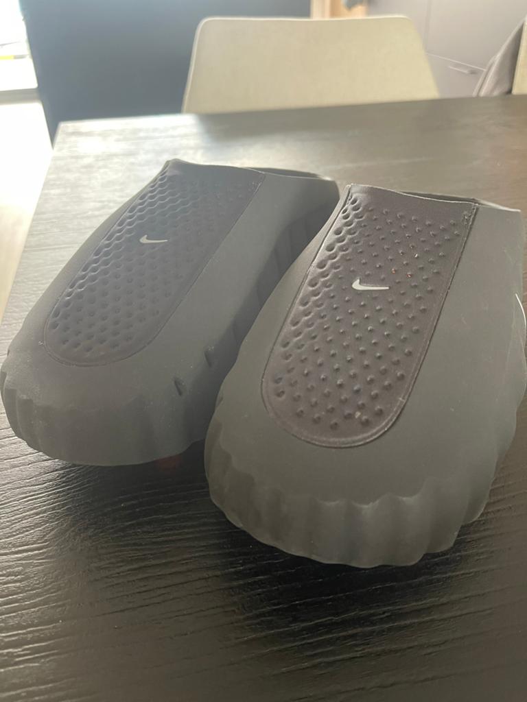 Nike Mind Slippers Maat 43 Zwart, Kleding | Heren, Schoenen, Slippers, Zwart, Ophalen of Verzenden, Gedragen