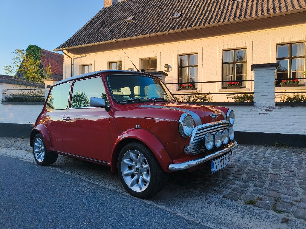 Mini Cooper Sport, Voorwielaandrijving, Zwart, 4 cilinders, 68 pk